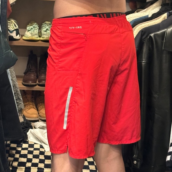 NIKE Pro Training shorts with compression liners - Picture 2 of 5